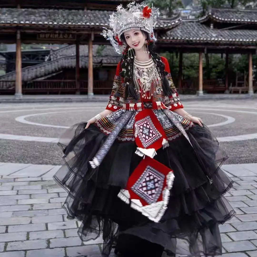 Vêtements ethniques pour femmes Miao, style chinois traditionnel, ensemble Hanfu rétro pour la photographie de tourisme et de mariage