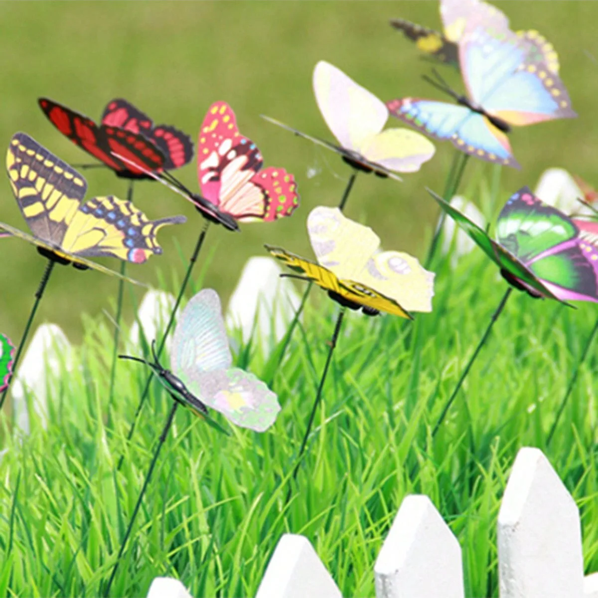 

50pcs - Colored butterfly stakes, artificial butterfly decorations, garden and courtyard decorations, random colors