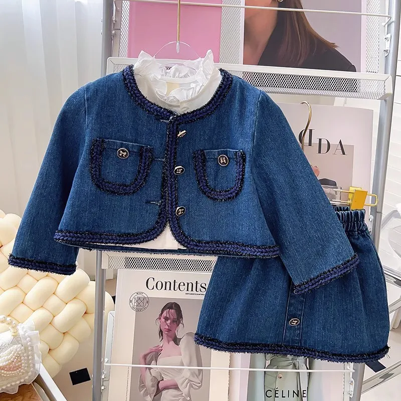 

Trendy Girl's Denim Set Spring and Autumn Style Baby Girl's Wooden Ear Trim Shirt Two Pieces