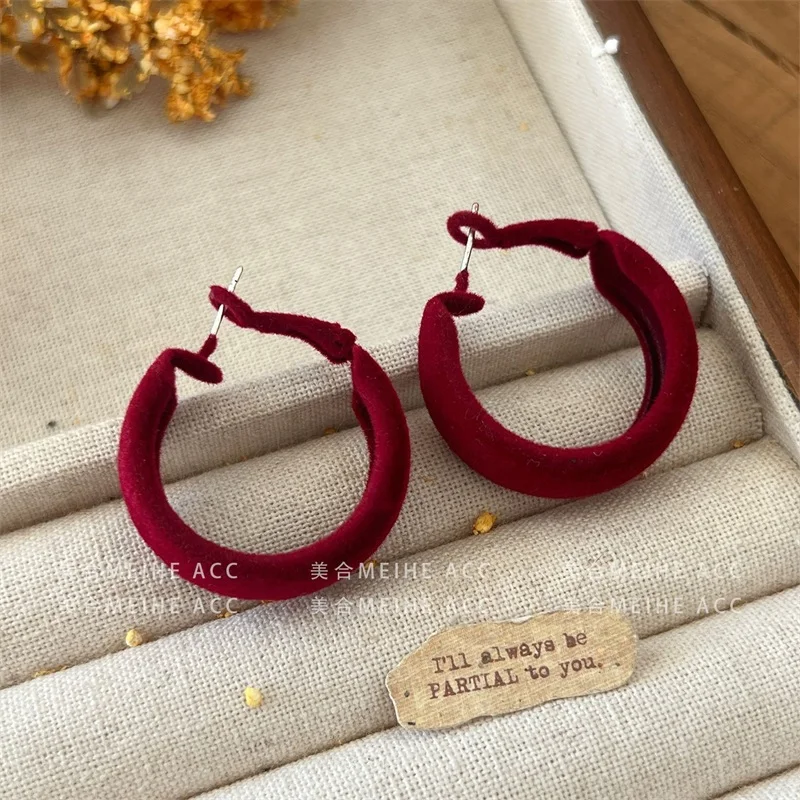 GANPUP Einfache silberfarbene Katzenpfoten-Ohrstecker für Frauen, für den täglichen Gebrauch, modischer Ohrschmuck, Geschenk für Partys, серьги женские – Detail 7