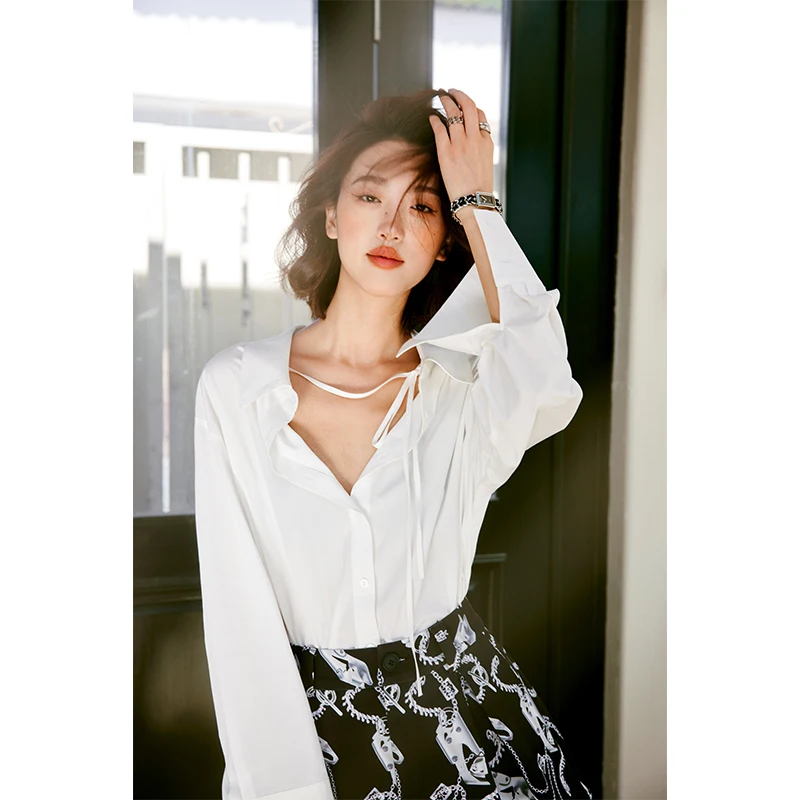 

Женская модная блузка Rosebanks Simple Commuter с длинным рукавом, белая, с возможностью ношения через одно плечо, на клеевой застежке