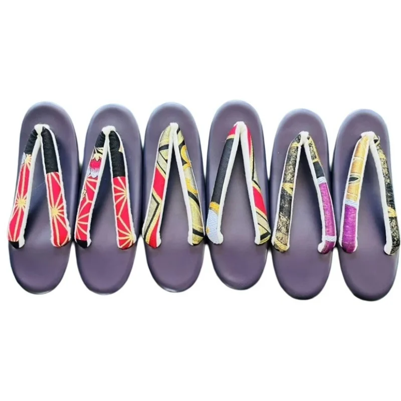 Zapatos tipo kimono de tacón bajo Zori japonés para mujer, zapatillas suaves y cómodas de verano para exteriores, chanclas, zapatos Cos de Color aleatorio