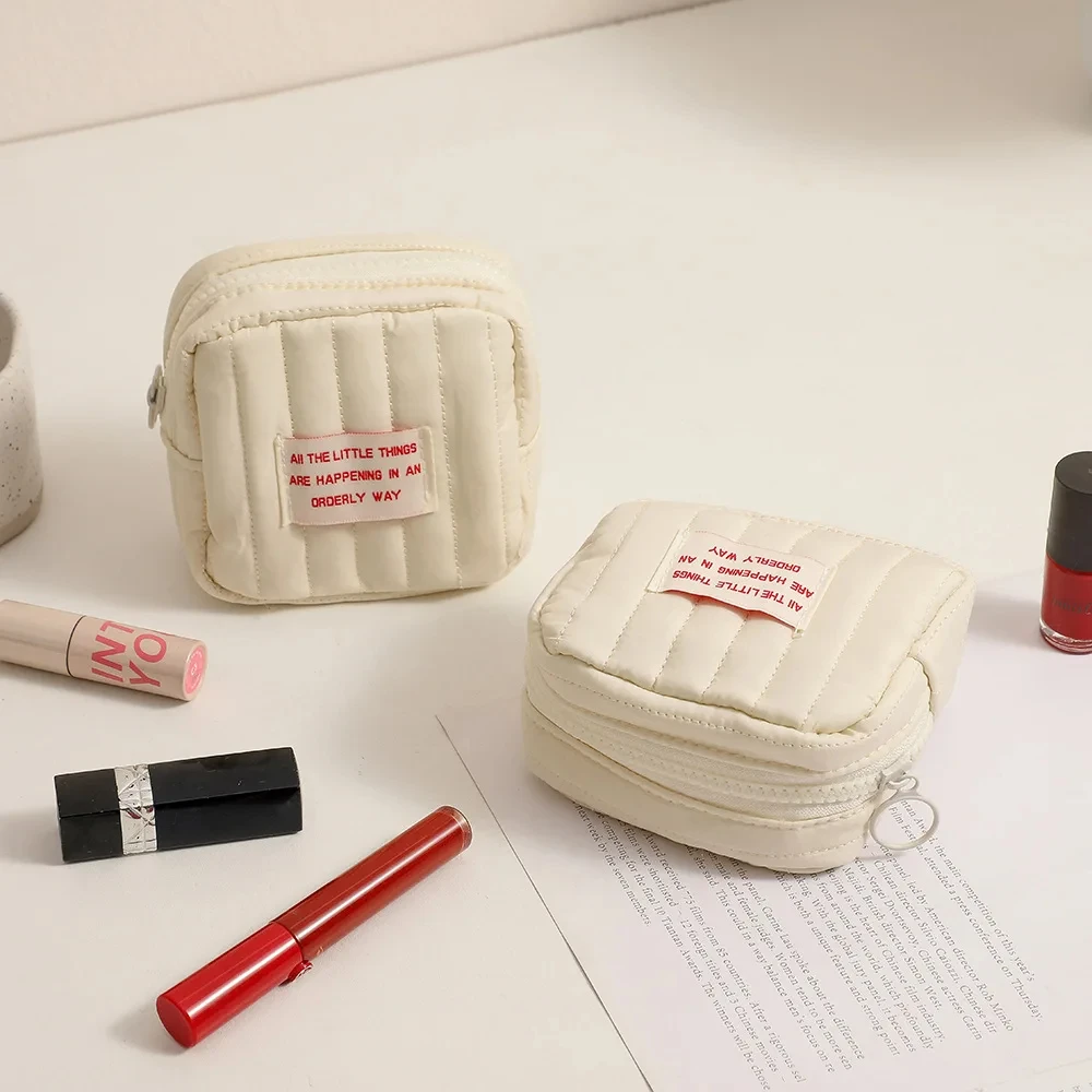 Estuche pequeño para auriculares y lápices labiales para mujer, organizador de almacenamiento de almohadillas sanitarias, Mini bolsa con cremallera para maquillaje y cosméticos, monedero