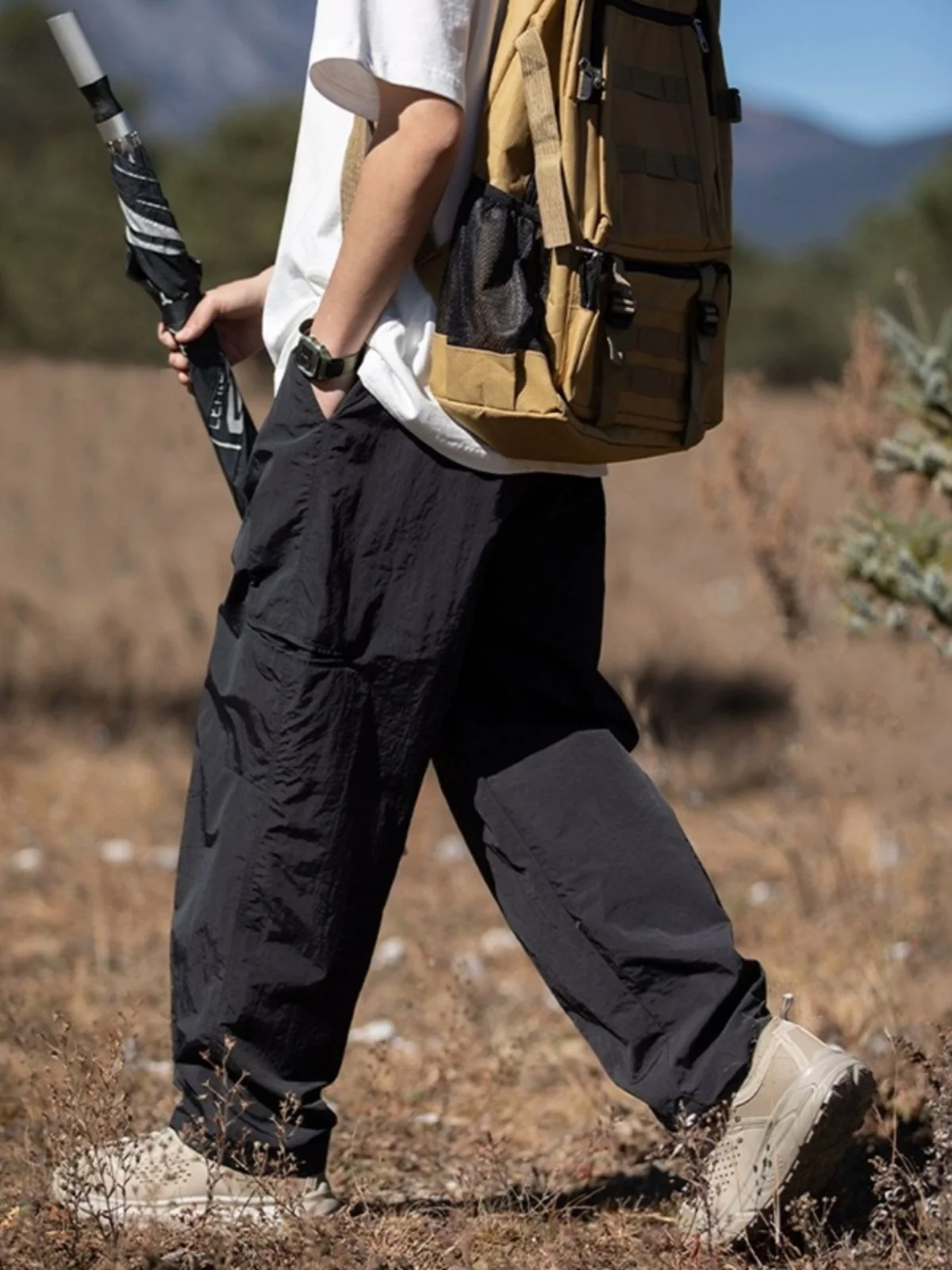 

Casual Straight Leg Pants Men's Spring Autumn Thin Breathable Outdoor Soft ell Climbing Pants Hiking Long Trousers