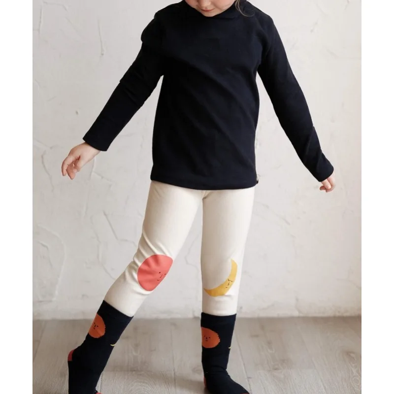 2025 جديد لطيف الكرتون طباعة طماق للأطفال الفتيات الخريف الشتاء الأزرق المشمش لينة وصديقة للبشرة الطفل بناطيل ضيقة W5178