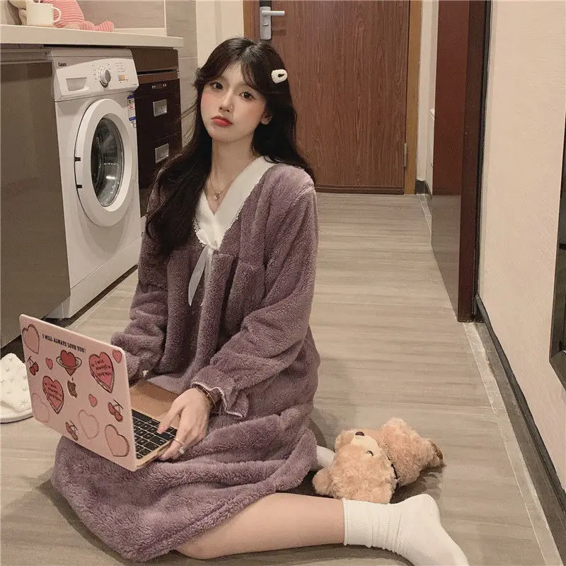 

Зимняя женская ночная рубашка из кораллового флиса, милая пижама, новая утепленная домашняя одежда больших размеров, фланелевая теплая ночная рубашка с v-образным вырезом для девочек