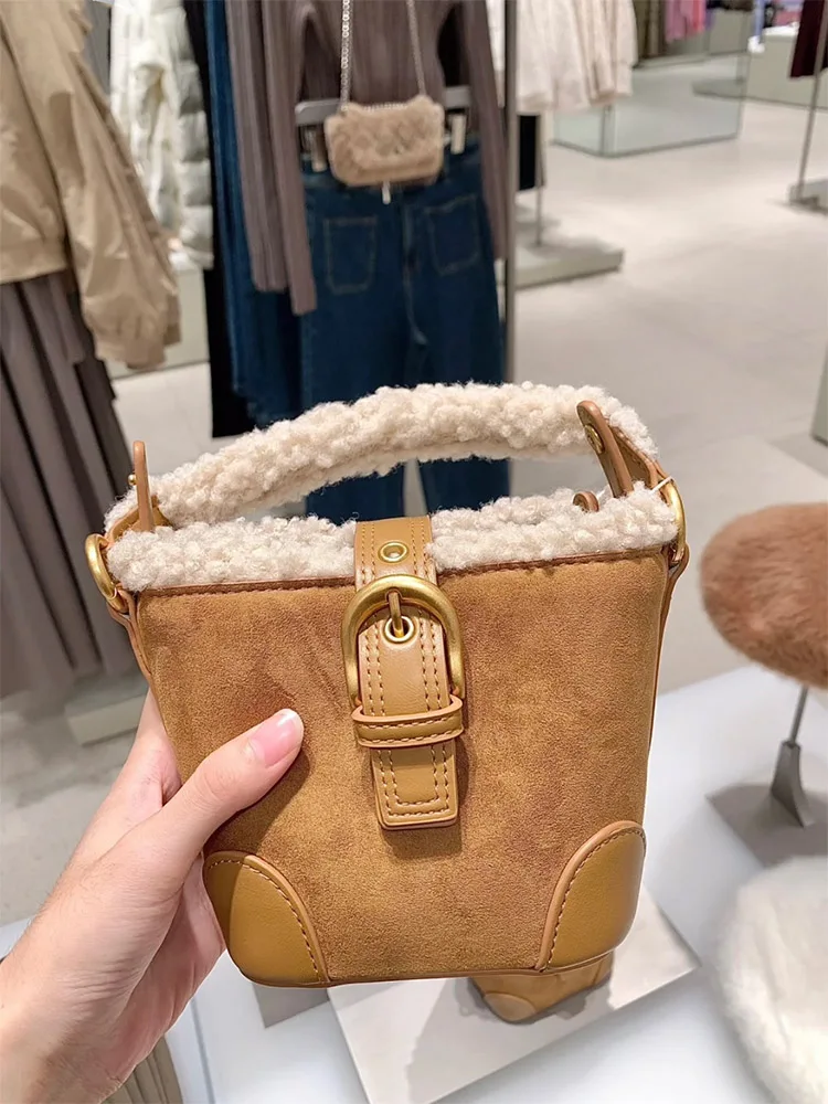 Autumn and Winter Lamb Wool Mini Bucket Bag Maillard Suede Retro Handbag 2023 New Shoulder Shoulder Small Bag