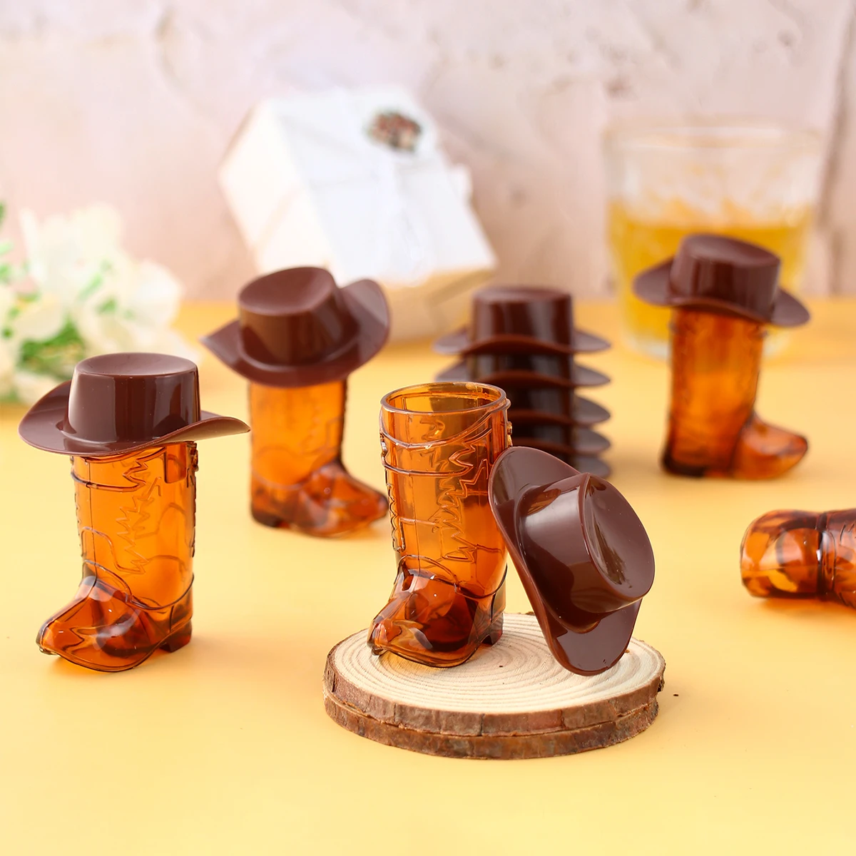 Juego de 10 vasos de chupito para botas de vaquero con sombreros de vaquero, Mini vasos de plástico para decoraciones para fiesta de cumpleaños, recuerdos de fiesta de vaquero