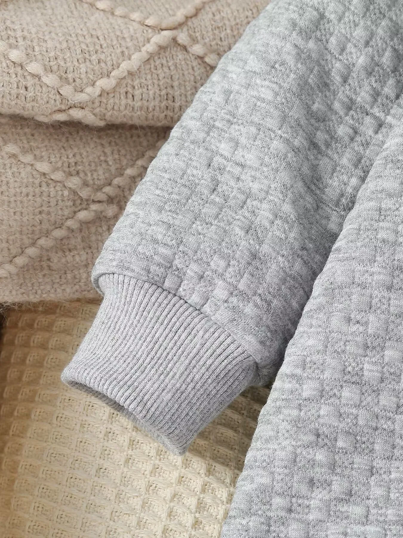 بدلة خريف 2025 للأطفال الرضع مع قلنسوة وسحّاب رومبير على شكل دب كرتوني ملابس خارجية للأطفال معطف 100% مبطن بالقطن 66-90