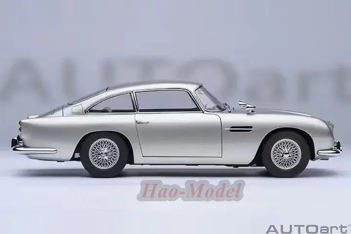 AUTOart 1:18 voor Aston Martin DB5 legering gegoten modelauto simulatie speelgoed jongens verjaardagscadeaus hobby display ornamenten zilver