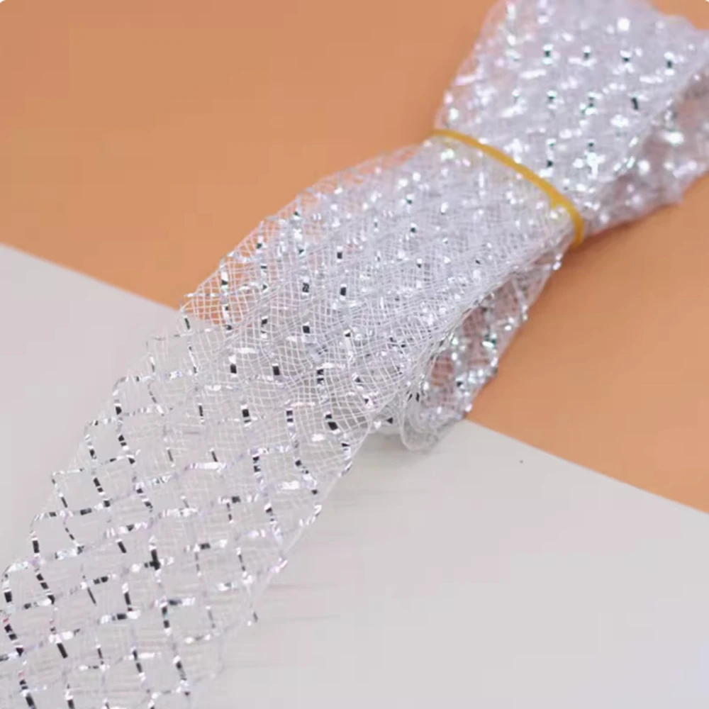 4,5 cm breiter, flacher Krinoline-Bandstoff – Silber – Pferdehaarband für Hüte und Fascinators, 22 Meter – Detail 4