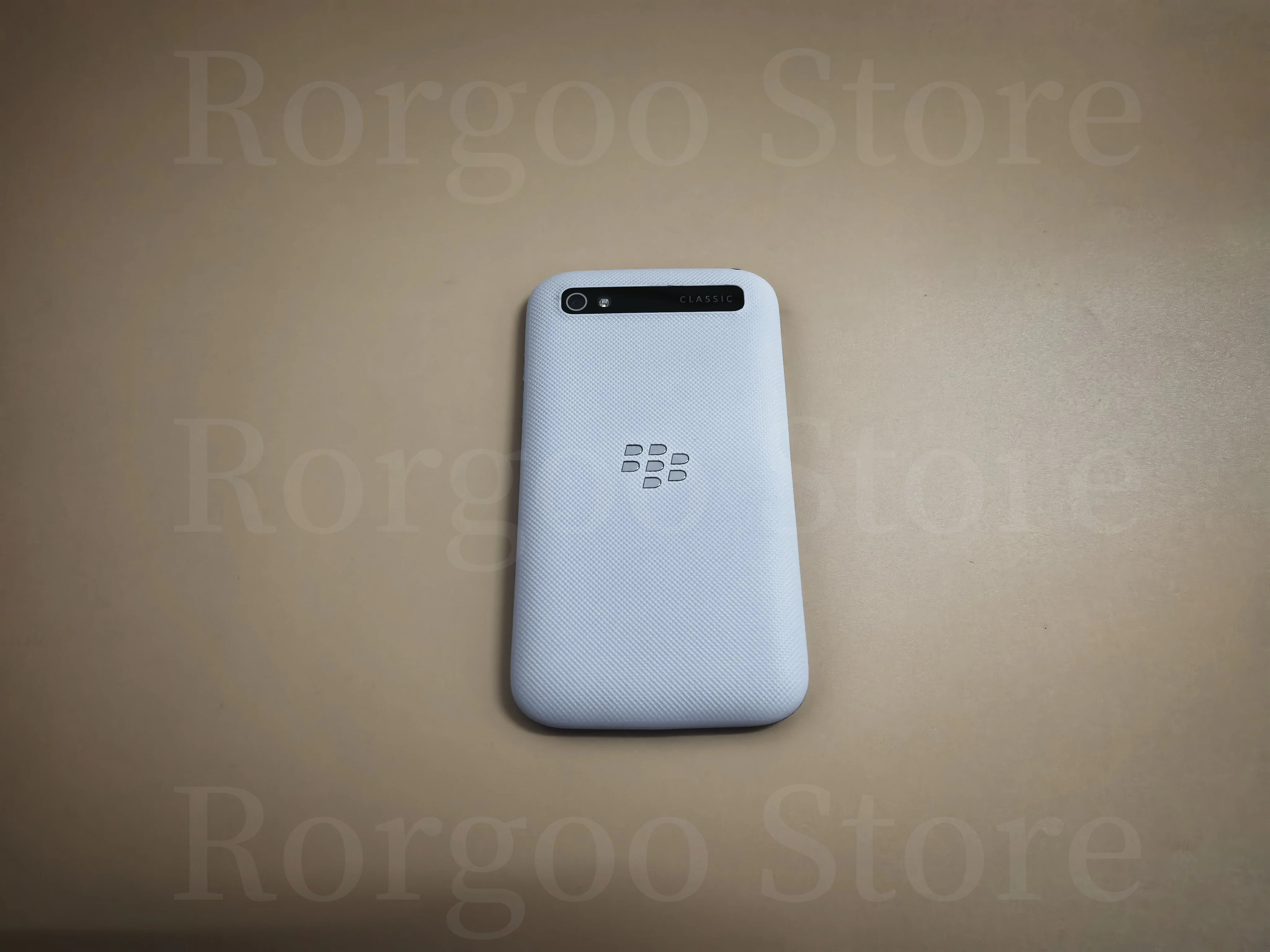 オリジナルBlackBerry Q20 Classic 4G LTE携帯電話 3.5インチ 8MP
