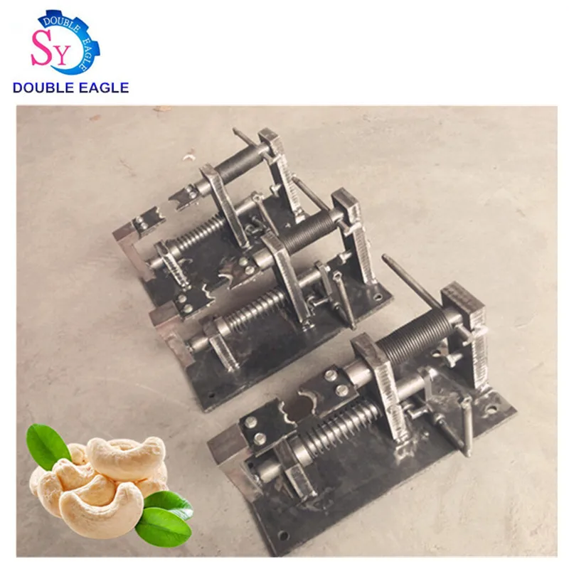 Prezzo all'ingrosso Macchina per la rimozione manuale della pelle di anacardi a mano piccola commerciale economica / Attrezzatura per sbucciare la rottura dell'anacardi a mano