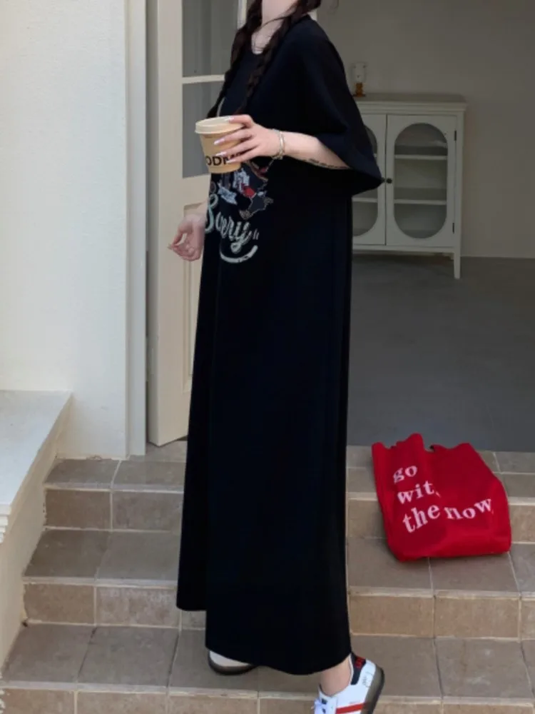 فستان صيفي كبير الحجم مطبوع عليه تي شيرت نسائي فضفاض برقبة دائرية وتنورة طويلة فستان نسائي عصري فساتين سوداء للسيدات فيستدوس