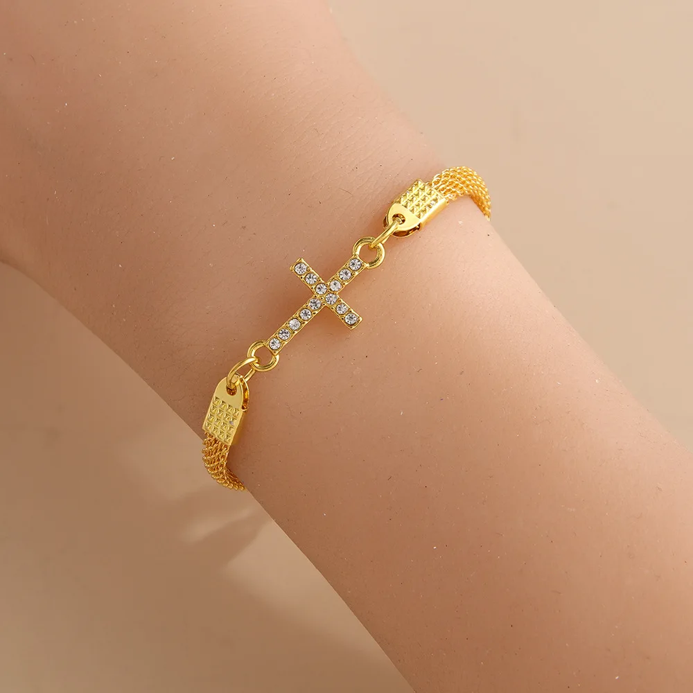 Bracelet en alliage avec strass en forme de croix, bracelet en maille tressée fait à la main, bracelet de foi pour hommes et femmes