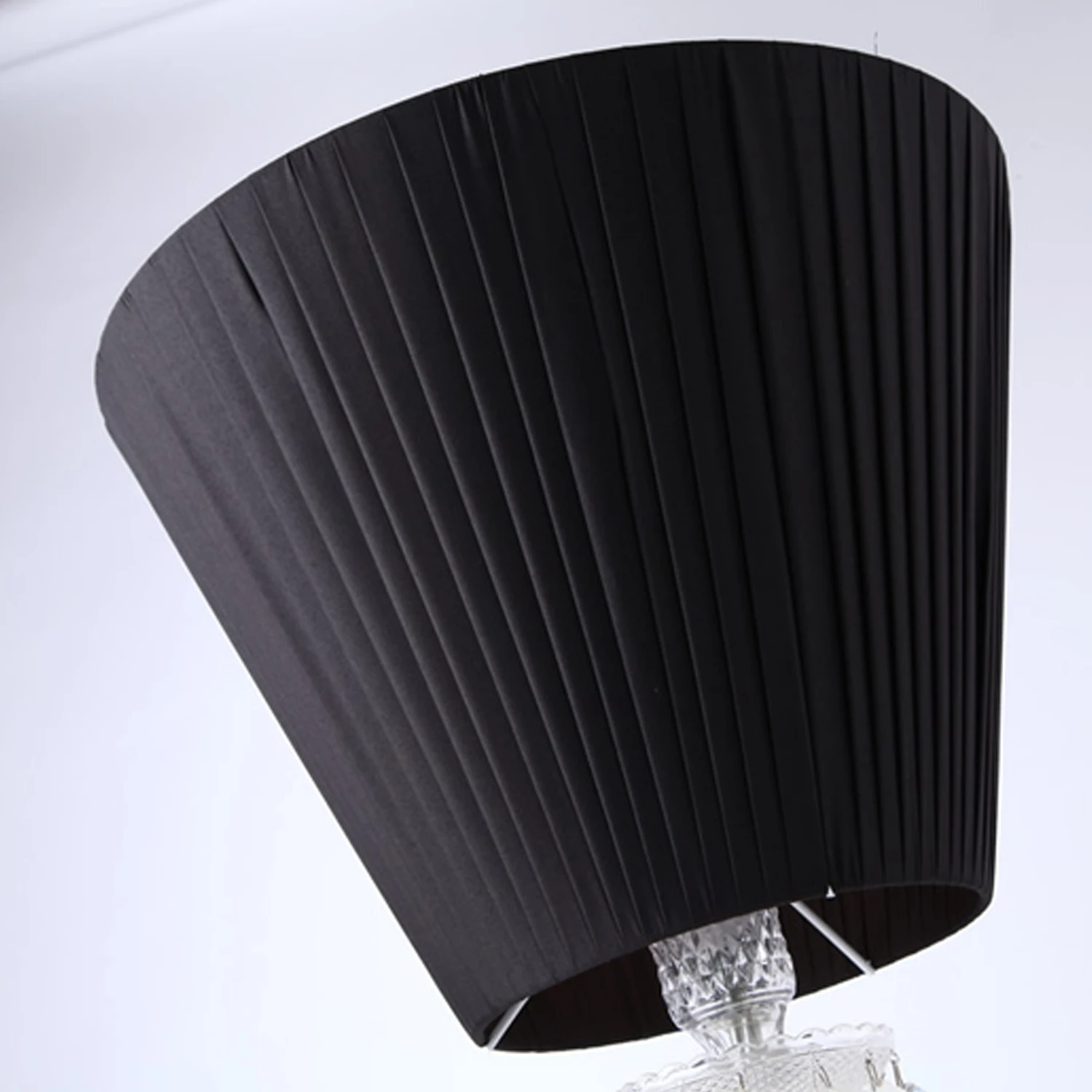 Moderne Kristall-Schreibtischlampe mit E26-Sockel, luxuriöse Nachttischlampe und Schreibtischlampe für das Heimbüro