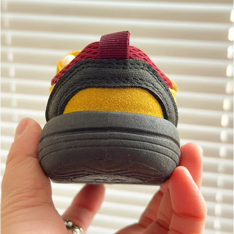 Kids Skate Shoes Summer Sneakers Lightweight Soft Boys Girls Baby Running Shoes Four Seasons Models Red Kids Baby Board Shoes