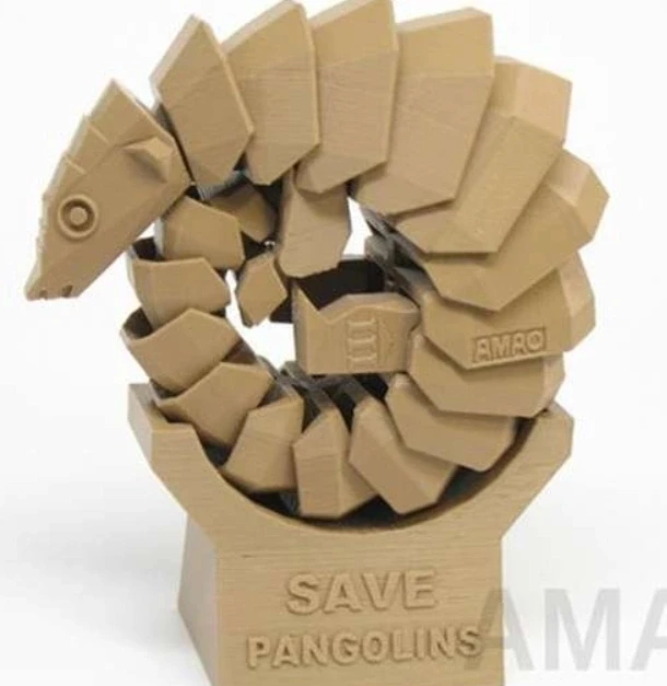 Pangolin joint movable toy gift ornaments decorative set with base