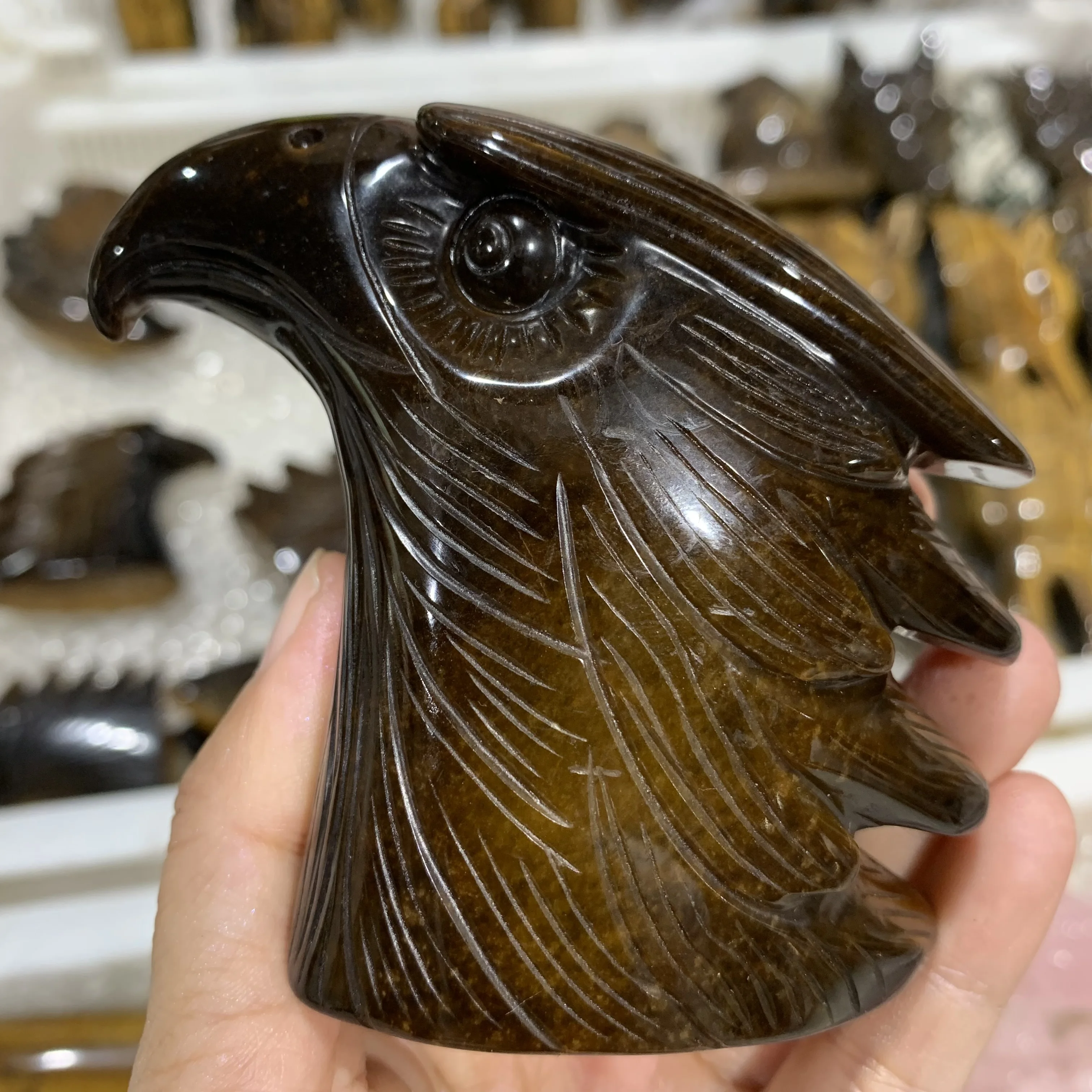 Stone goshawk head Figurine Natural Tiger eye carved Eagle Headed ornament