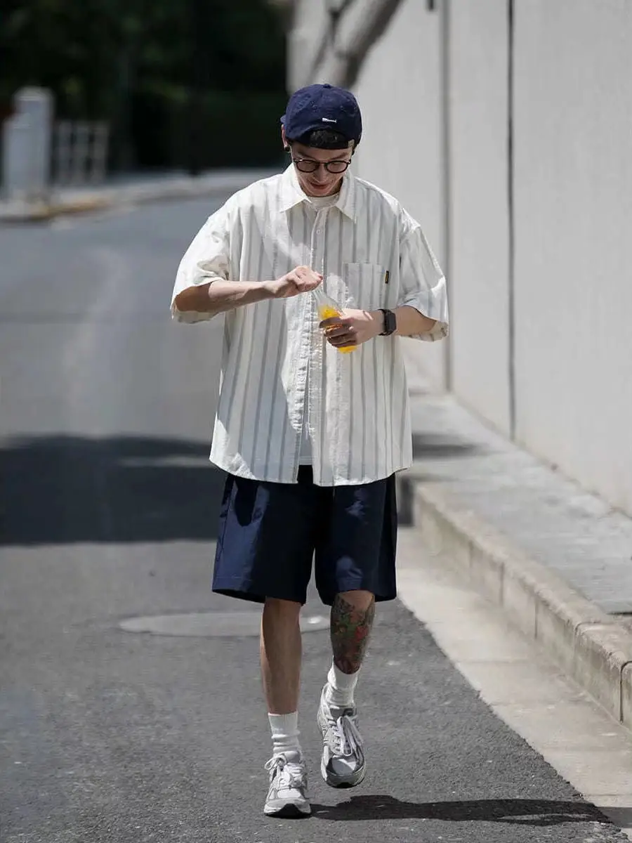 

Мужская летняя повседневная рабочая одежда в стиле ретро: свободный крой, полосатый узор, модный дизайн, полиэстер