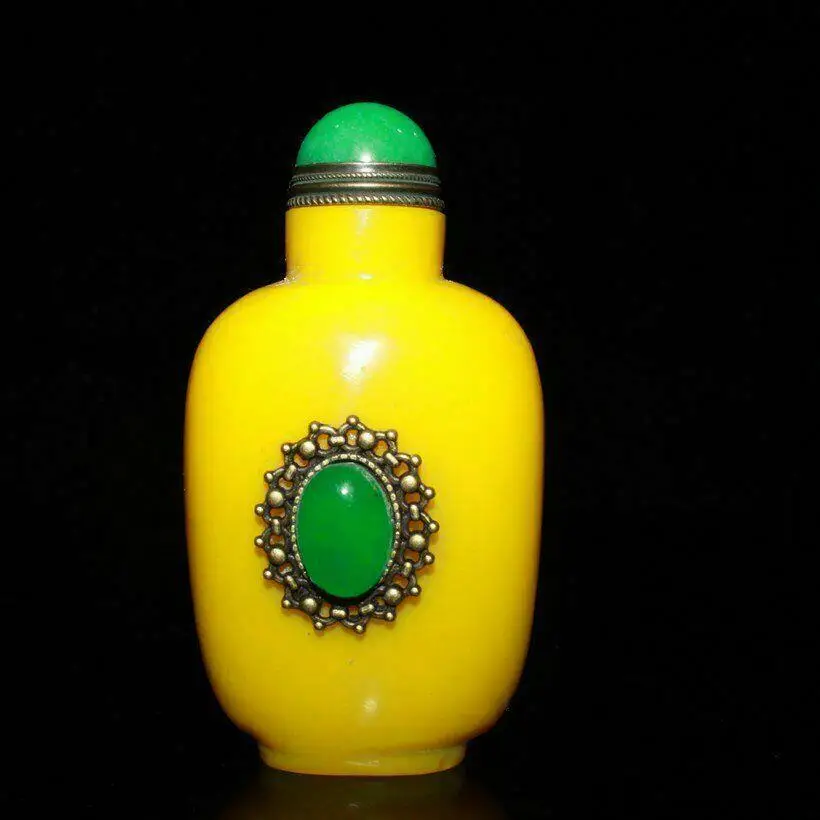 

Old antique Chinese liuli inlay jade handmade work snuff bottle bottle