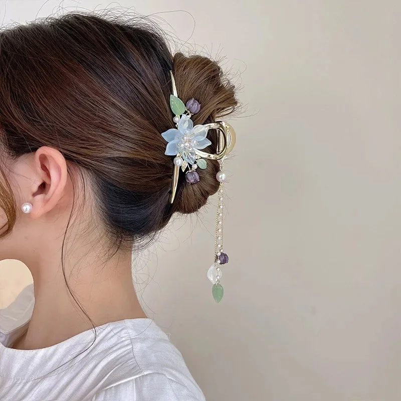 New Bell Orchid Flower Pearl Tassel Grab Clip Women\'s Ponytail Shark Hair Grab Sweet Hair Clips Girls Fashion Hair Accessories