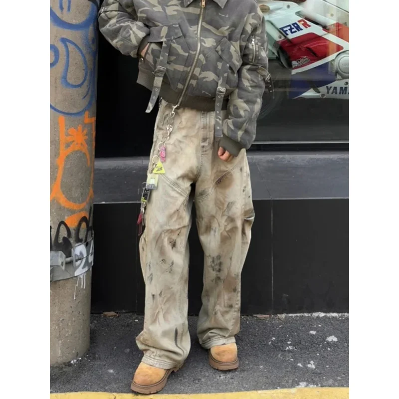 Yellow mud color