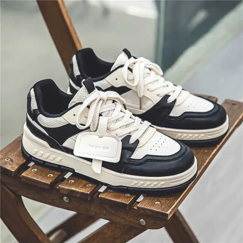 

Men's Retro Sneakers Breathable Anti-slip Casual Luxury Designer Shoes Tourist Goods Sport Expensive Newest Sneakers Men Shoes