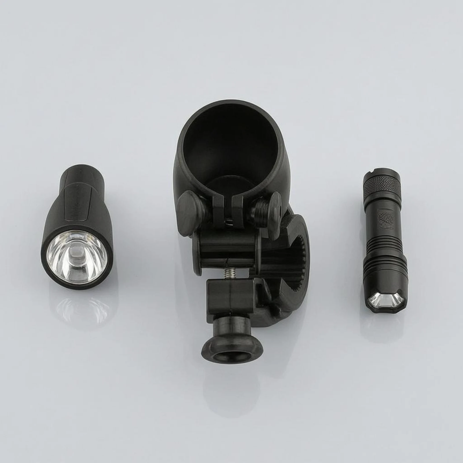 Handlebar Light Mount 360-Degree Rotation Flashlight Holder Mount Flashlight Holder Universal Fit Bike Torch Clip