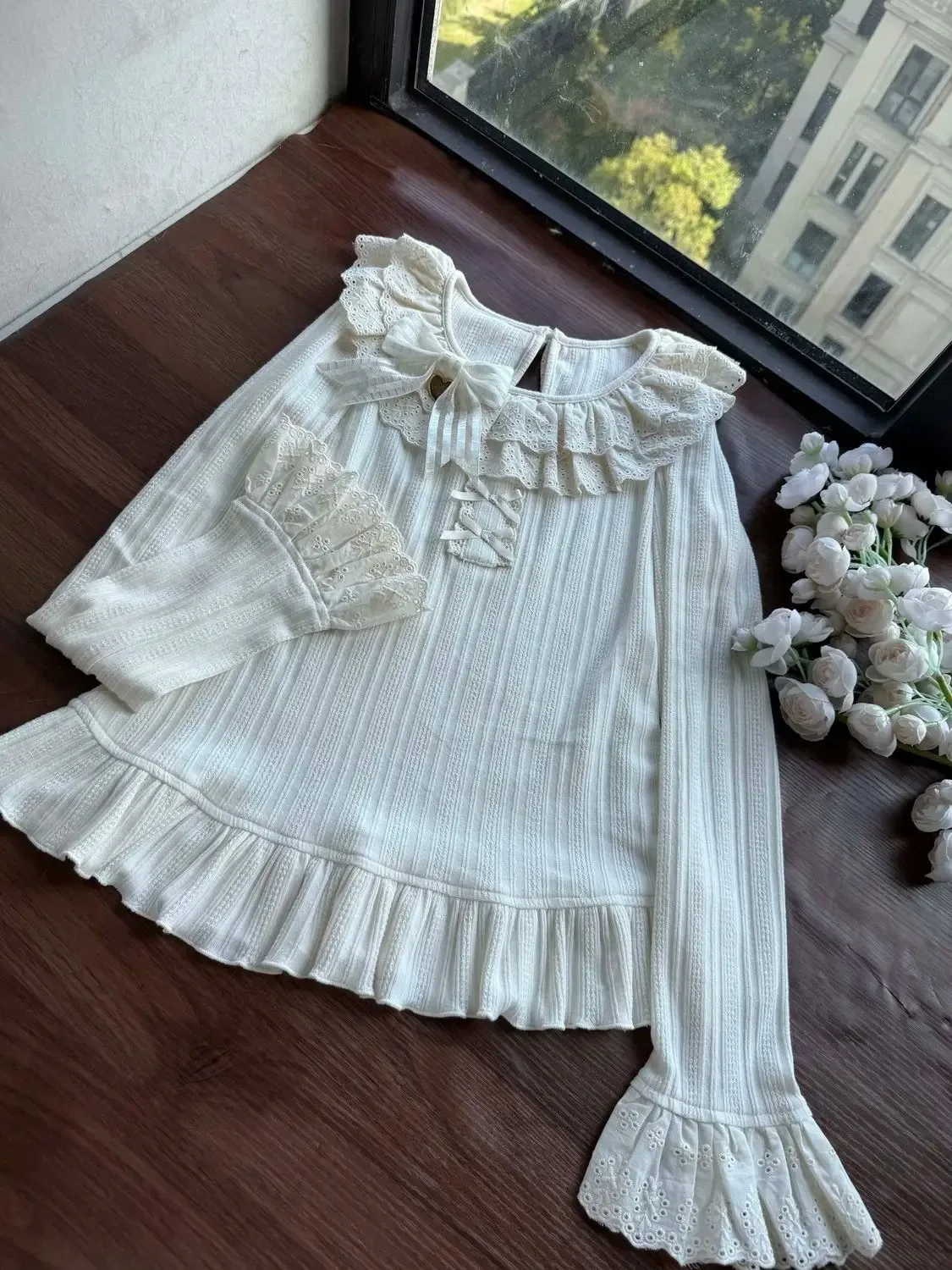 لطيف لوليتا الكشكشة كم طويل محبوك القمم الخريف الشتاء الدانتيل المرقعة س الرقبة قاعدة البلوز الرجعية الحلو Y2k سترة