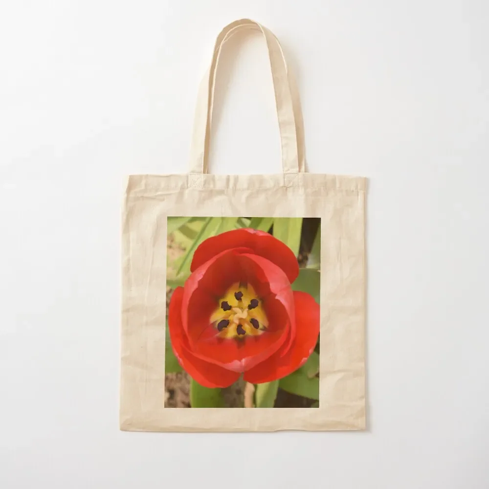 Geometrical opened red tulip detailed inside from above Tote Bag shopping bag sacs de shopping