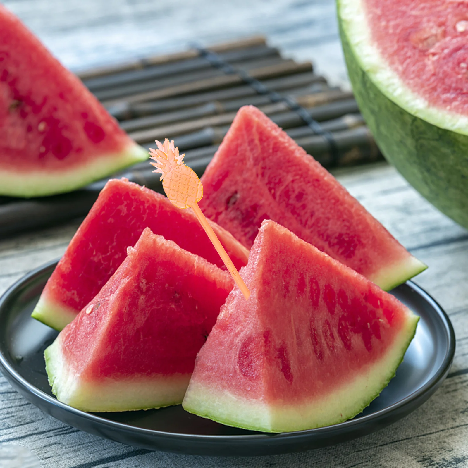 

50Pcs Colorful Plastic Fruit Forks Cocktail Picks Creative Decors for Restaurant Parties Cocktail Fruit Picks Creative Decors