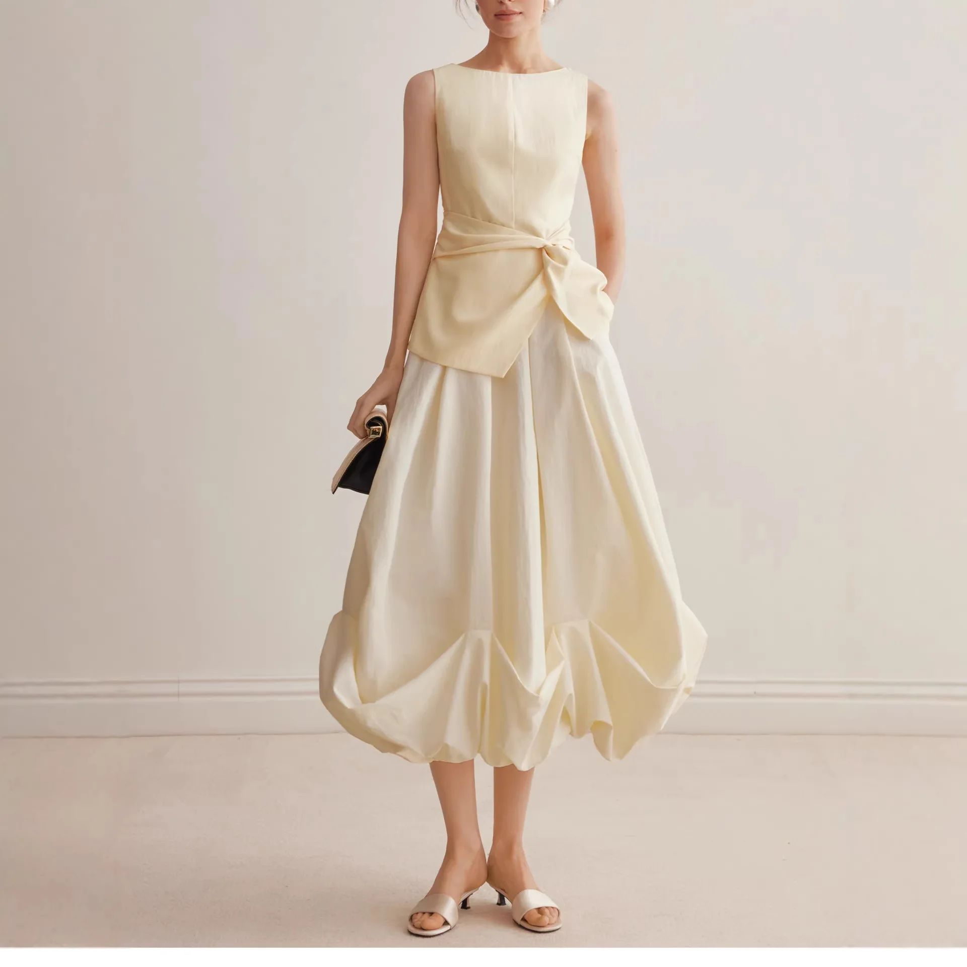 Elegant 2026 Spring Summer Women Bubble Hem Pleated A-Line Mini Skirt Unique Design Elegant Casual Short Skirts