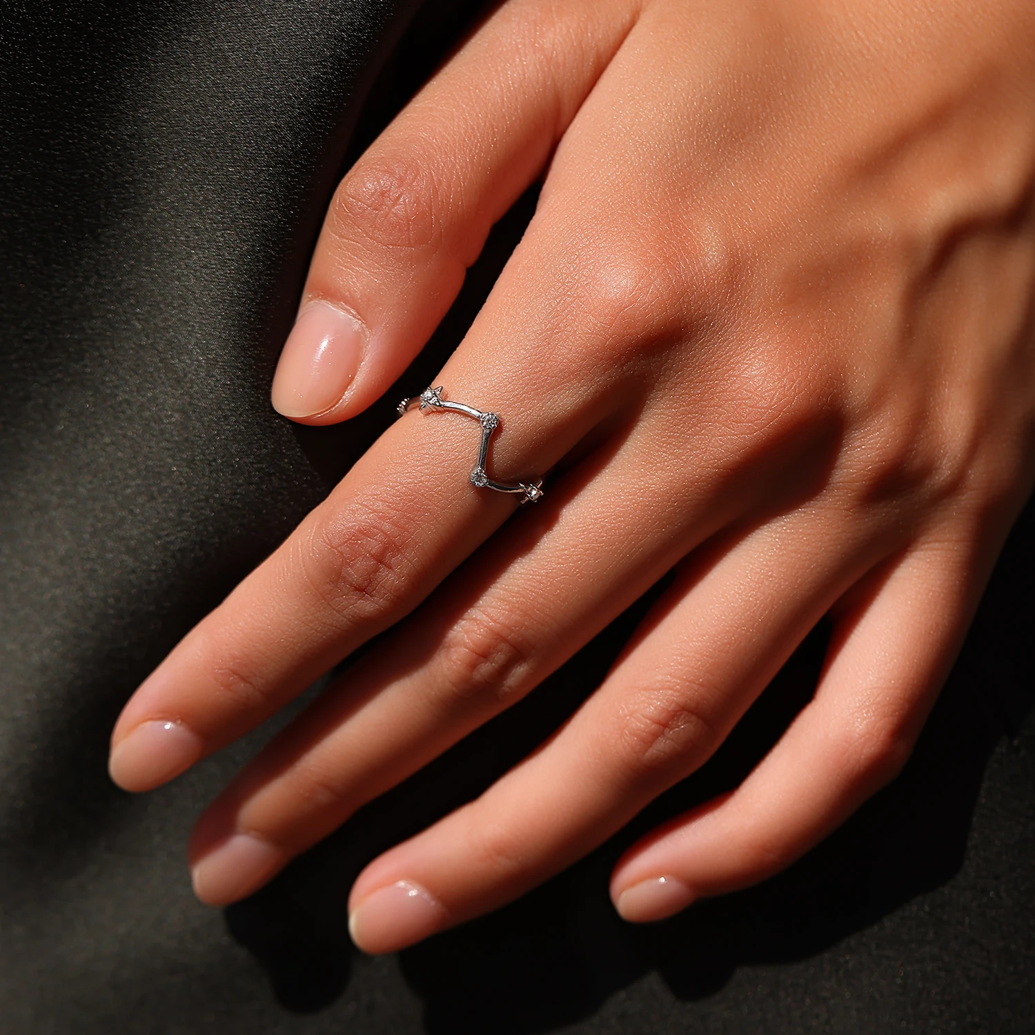 MODIAN D Color Moissanite Ring 925 Sterling Silver Irregular Branch Shaped Full Circle Band Minimal Stackable Jewelry For Women