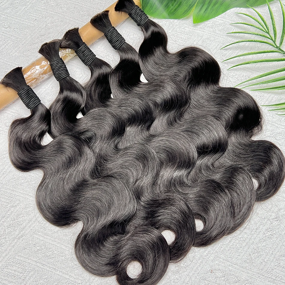 Massa dibujada dobro do cabelo humano da onda do corpo para trançar nenhuma extensão do cabelo da trama # Cabelo cru não processado das tranças do Virgin da cor natural 1B