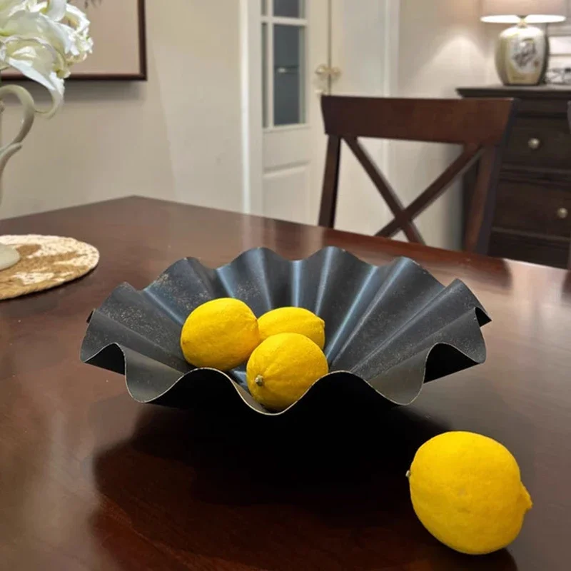Modern Candy Cake Specialty Plates Pretty Unique Kitchen Metal Dessert Plate Luxury Fruit Plates Dining Table Decorative Tray