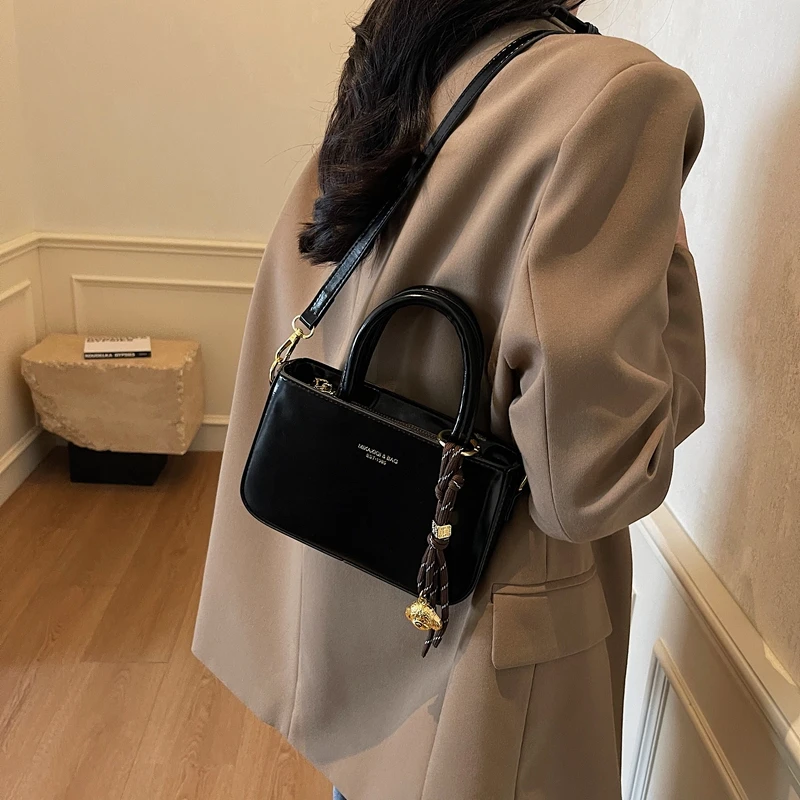 Retro Fashion Versatile PU Leather Single Shoulder Crossbody Small Square Bag Simple Casual Commuting Women's Storage Bags