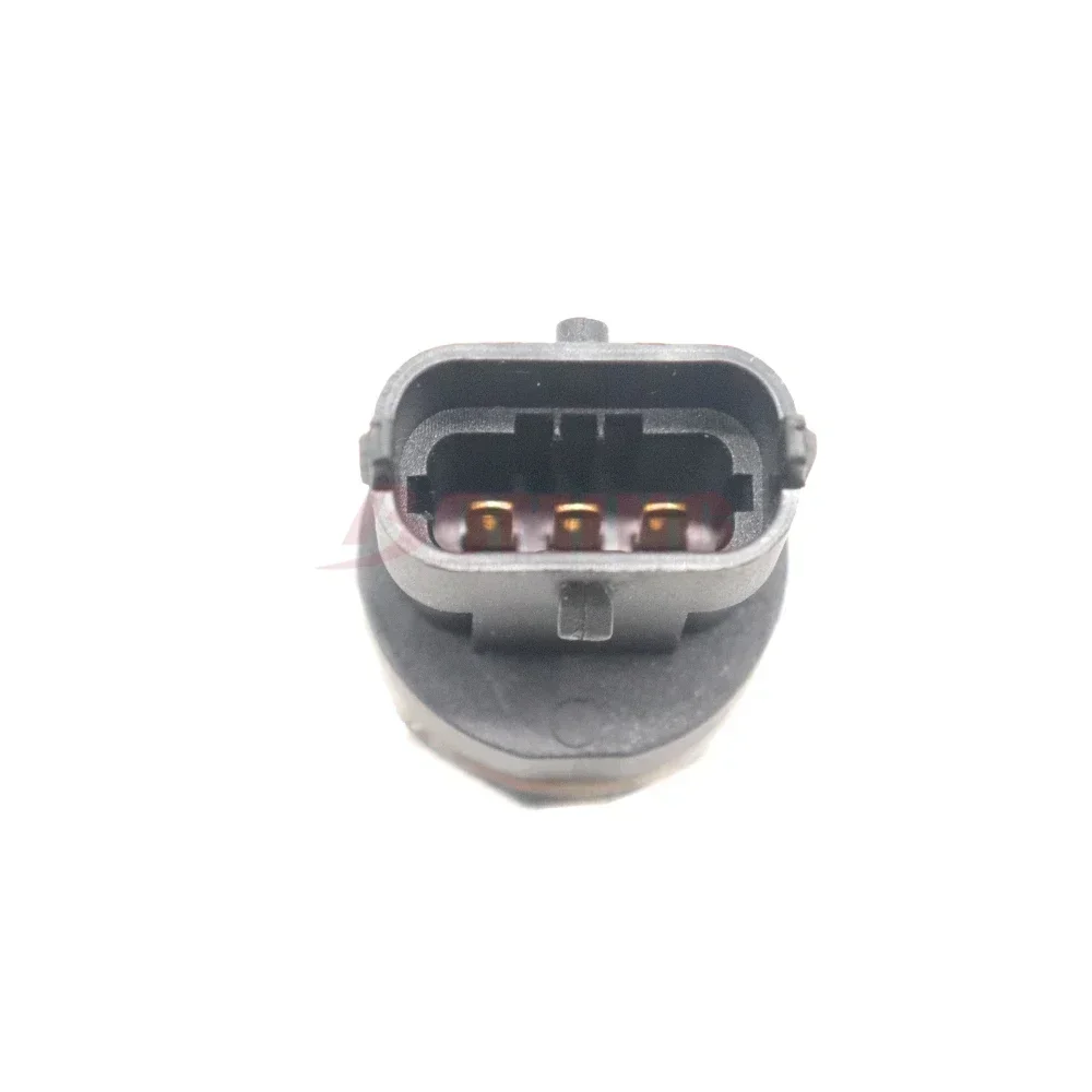 0281002907   منظم مستشعر الضغط العالي لسكك الحديدية وقود السيارة لسيارة Mercedes-Benz C-CLASS E-CLASS NISSAN NAVARA CHEVROLET Volkswagen