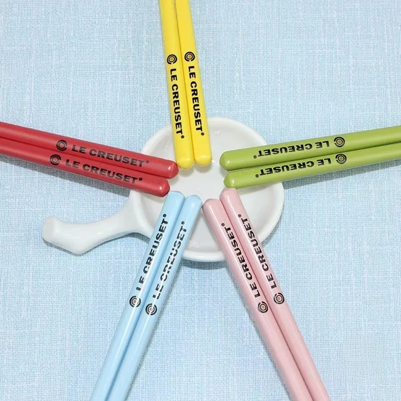 2025 Franse Le Creuset Regenboog Keramische Eetstokjes Gezonde Eetkamerset Doos Kleurrijk Servies Thuis Keuken Eetkamer Accessoire Cadeau