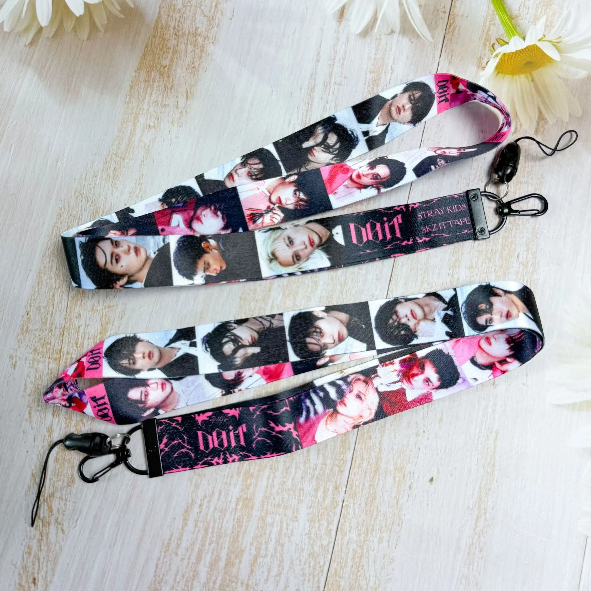 الضالة الاطفال حبل ألبوم جديد تفعل ذلك المشاهير المحيطة الملحقات BABYMONSTER الوحش الهاتف حبل لعب الأطفال