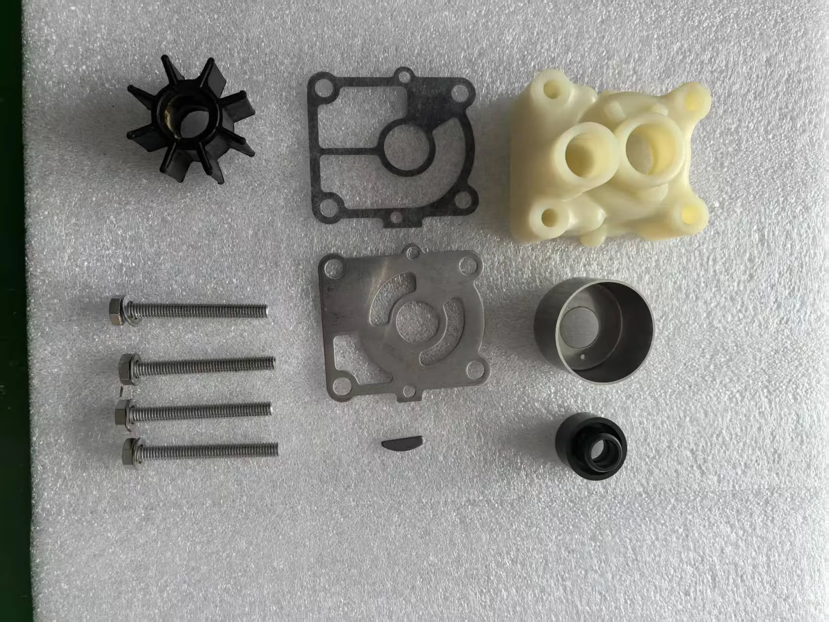 

Рабочее колесо водяного насоса для лодочного мотора Mercury Tohatsu 4-тактный 20 л.с. (аксессуар)