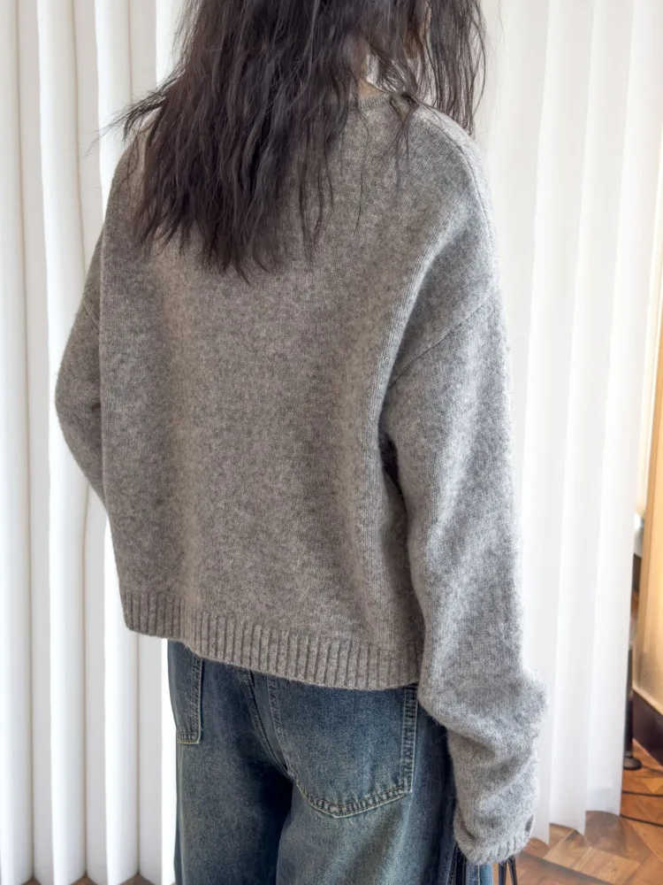 [LANMREM] Minimalism Knit Pullovers For Women V Neck Long Sleeve Warm Female Tops Fashion Clothes 2025 Spring New 26C1698