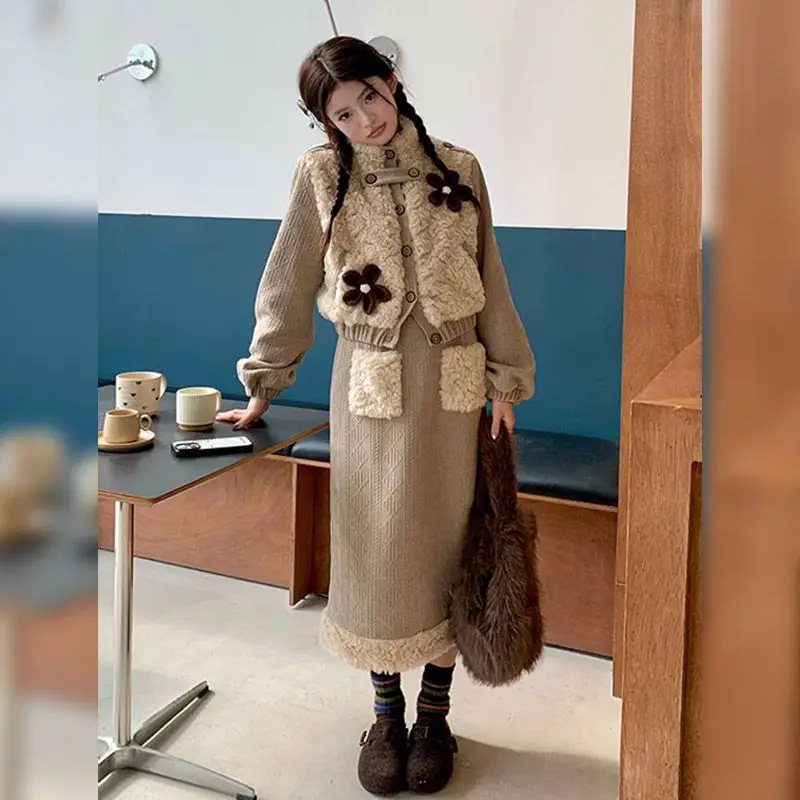 Stitched Jacket Skirt Two-Piece Set Chic Niche Fashionable Versatile Women 2024 Autumn Winter New Fashionable Suit