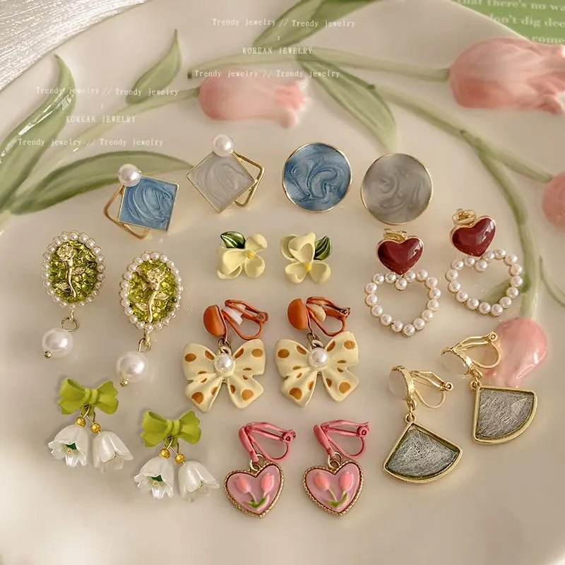 Little Fresh Ear Clip Genuine Girl No Ear Hole Summer Style Ear Accessories Korean High end Ear Clip Accessories 2024