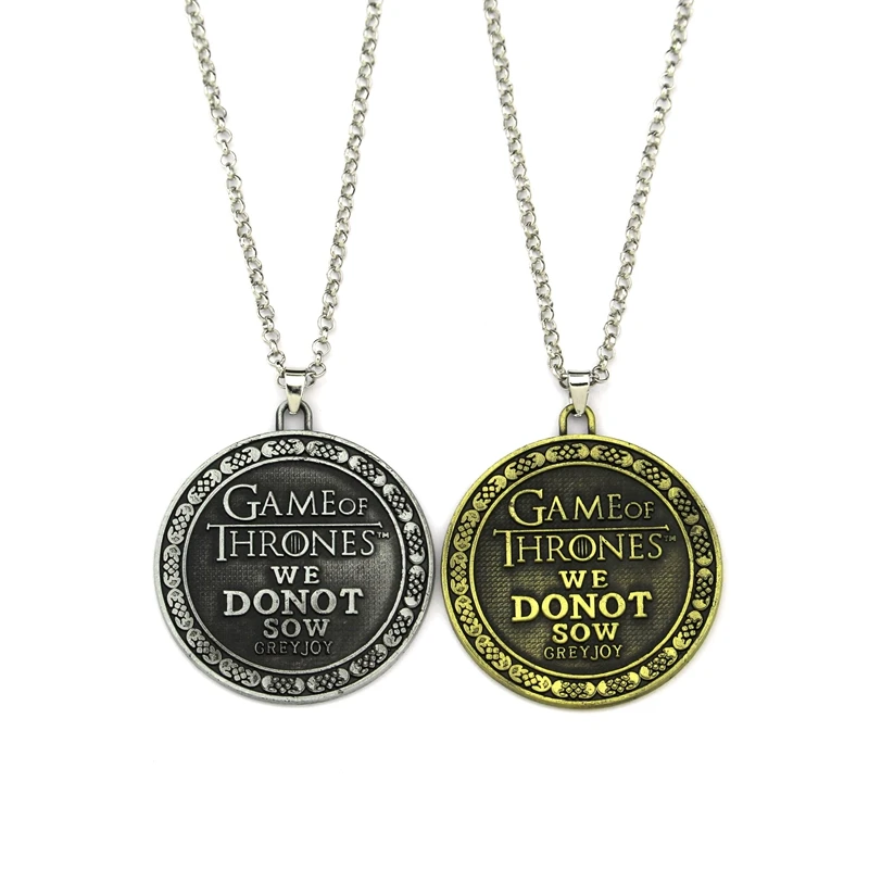 Classic Stark Wolf TV Series Thrones keyrings Winter Is Coming Pendant Necklace Vintage Stark Family 3D Jewelry Souvenir Gift