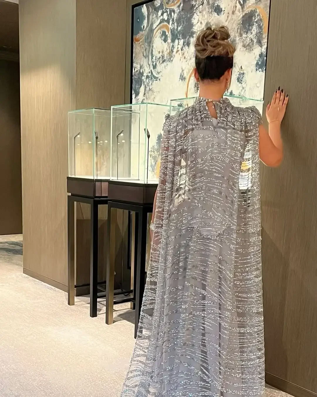 

Aenyrst Luxury Ivory Satin Evening Dresses High-Neck Sequin Cape with Strapless Fitted Gown for Gala Prom Party Dresses