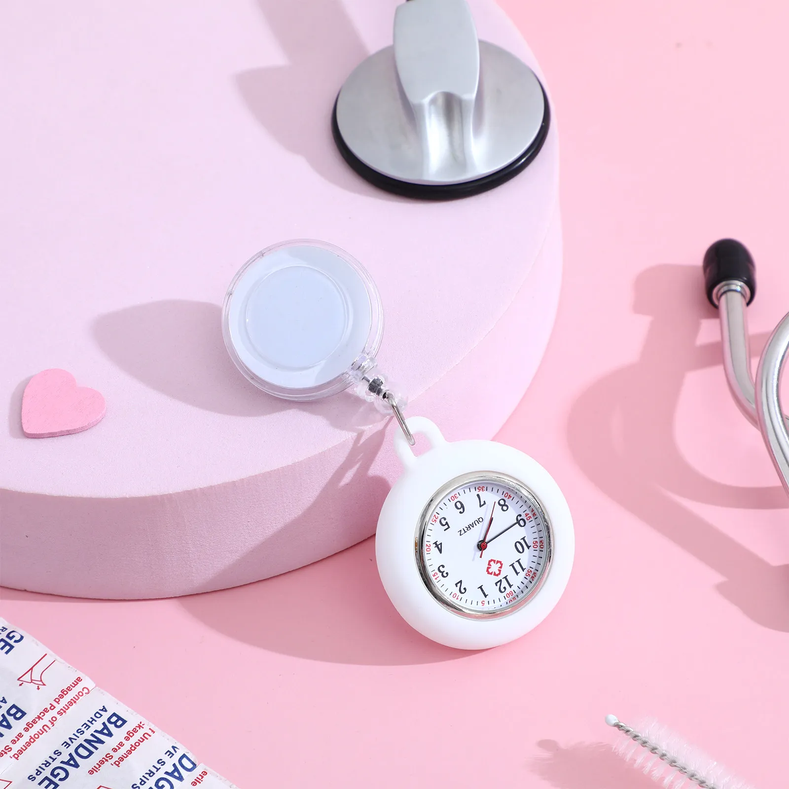relogio-de-bolso-premium-com-rosto-sorridente-para-enfermeiros-medicos-e-estudantes-relogio-de-cracha-com-clipe-leve-e-preciso