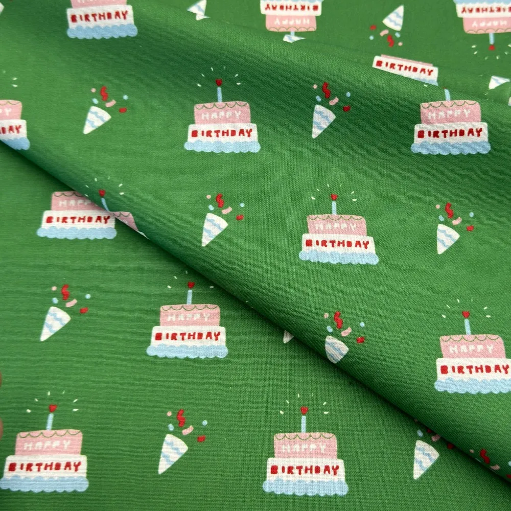 

110x100cm Cartoon Kitten Pure Cotton Twill Fabric Cotton Print Suitable For DIY Sewing Dresses Cotton Fabric Cotton Fabric