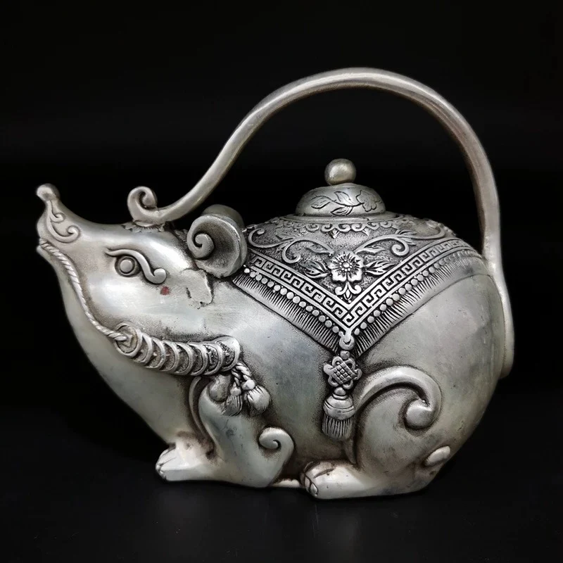 

Exquisite Antique Made Old White Copper Mouse Kettle Home Crafts Ornaments Living Room Decoration