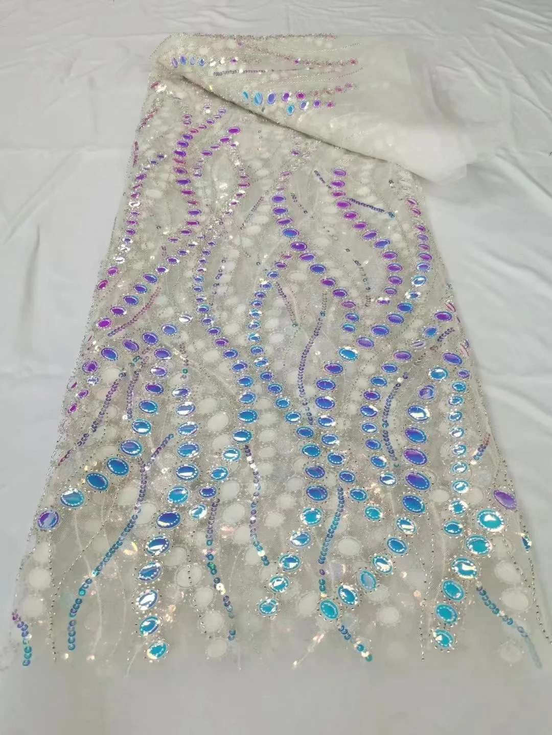 

Latest African Mesh Lace Fabric 2024 French Tulle Lace Fabric With Multicolor Sequins Nigerian Sequins Lace Material For Wedding